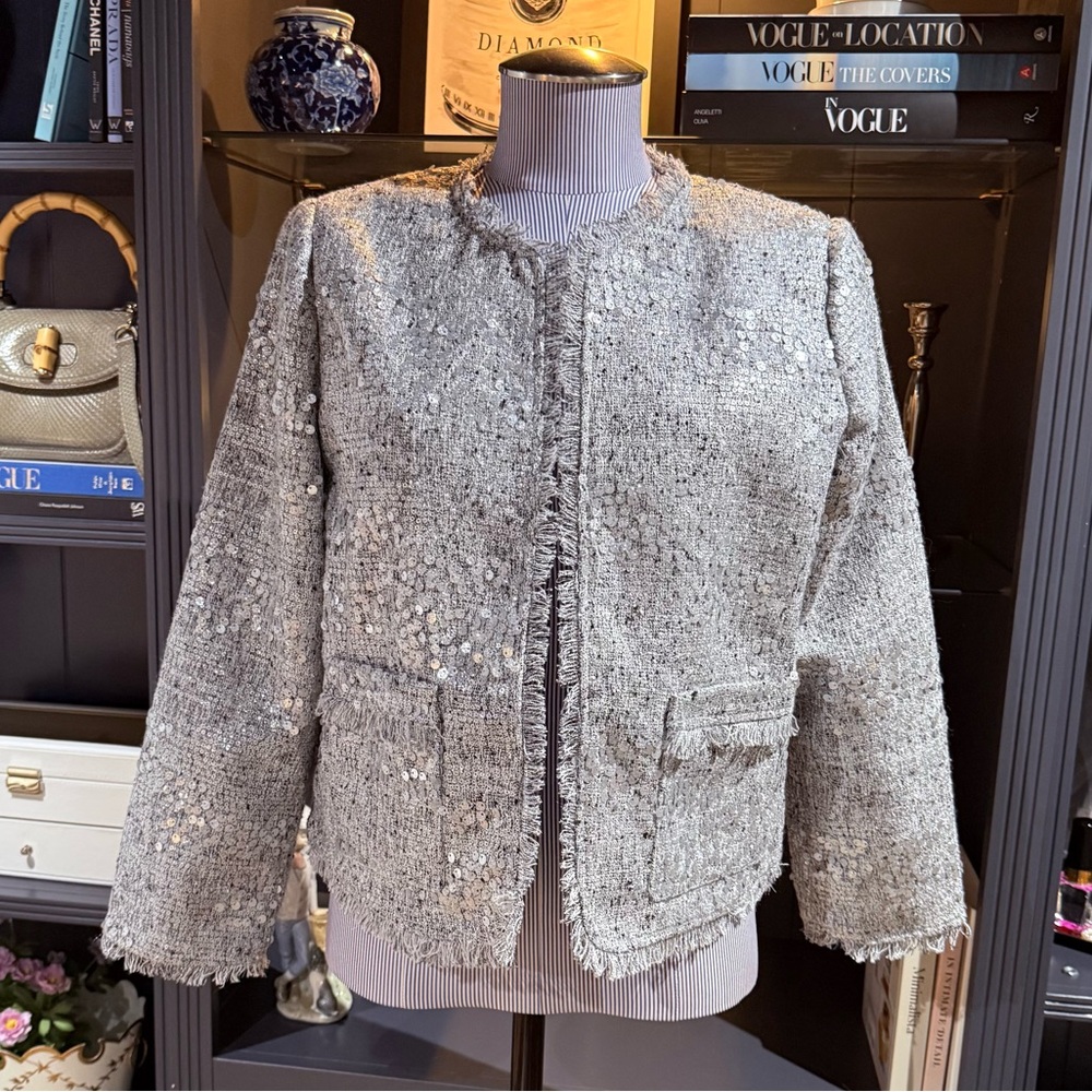 Chico’s Silver Textured Sequin Tweed Jacket – Size 1 (Medium)